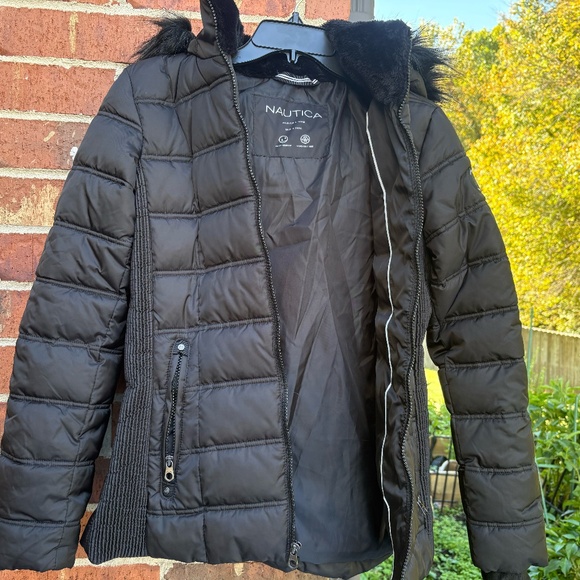 Nautica Girls’ Puffer Jacket – Size Small (teen). - Picture 2 of 14
